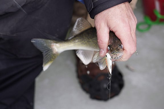 North Dakota winter fishing rules anglers need to know